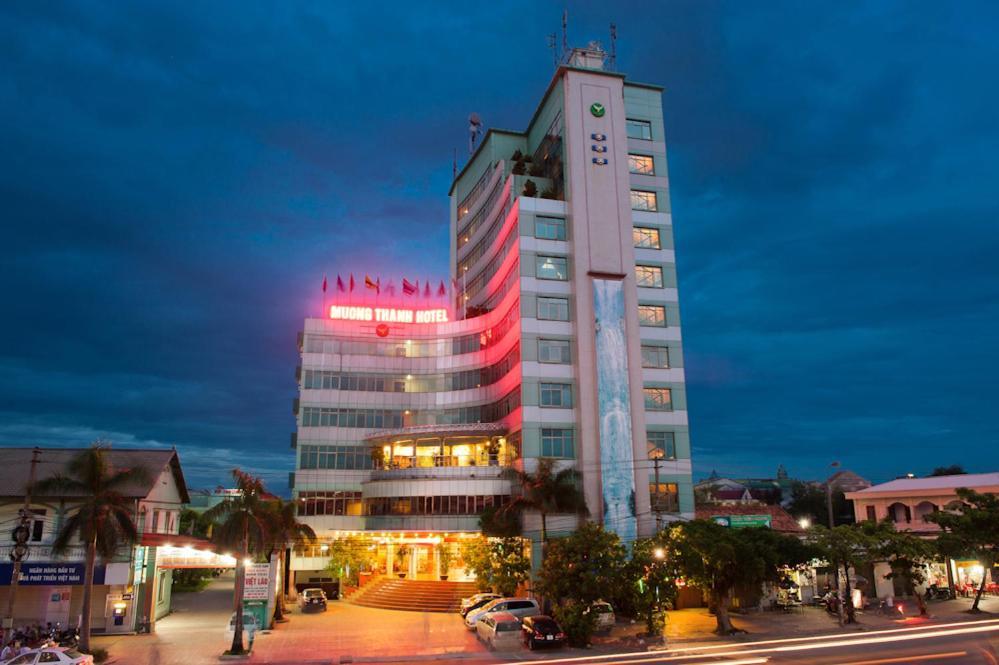 Muong Thanh Vinh Hotel Exterior foto