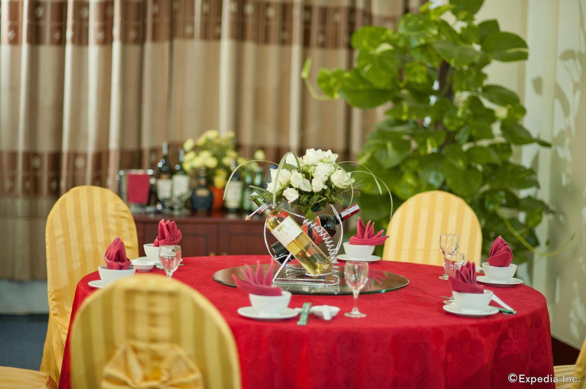 Muong Thanh Vinh Hotel Exterior foto